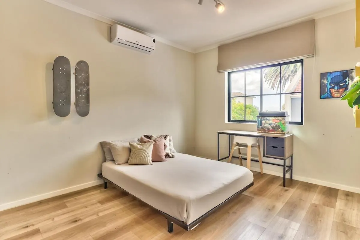 Family Holiday Home Sea Point Κέιπ Τάουν