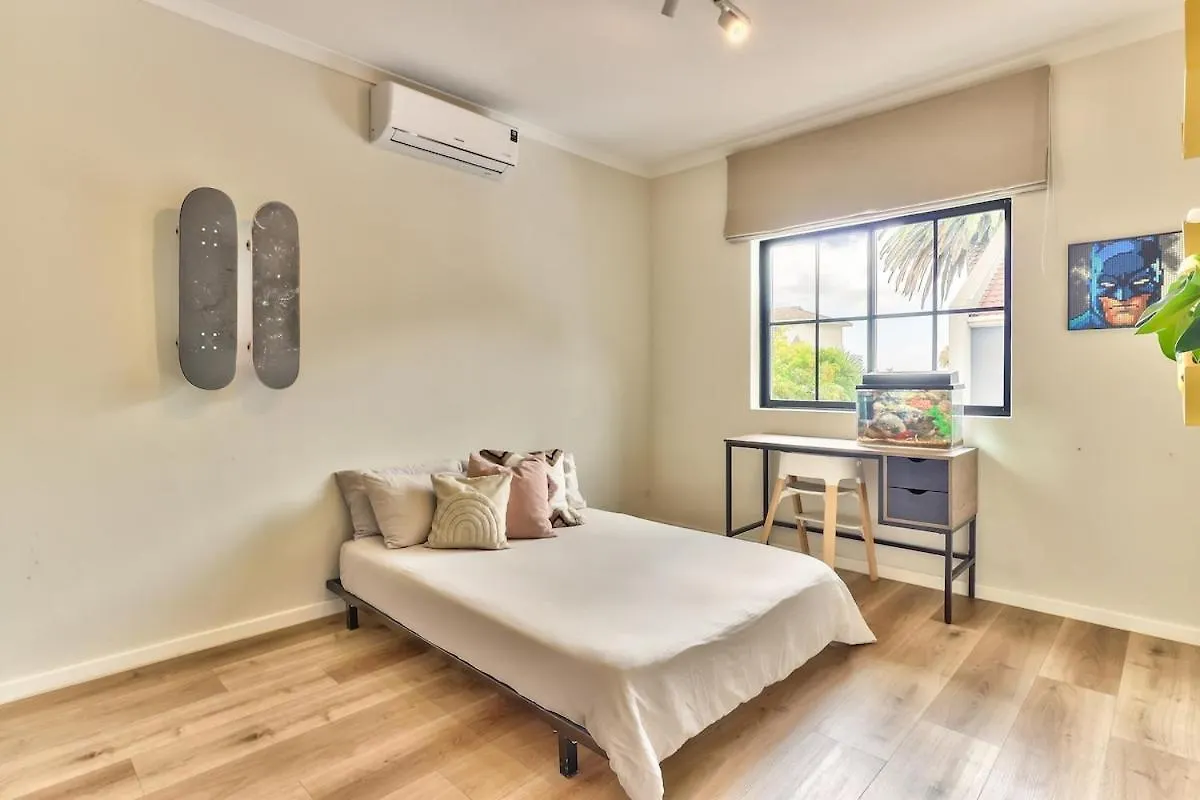 Family Holiday Home Sea Point Κέιπ Τάουν